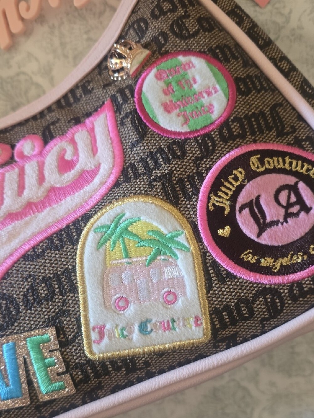 Juicy Couture Pink Patchwork Patch-Embroidered Womens Shoulder Bag - Picture 4 of 5
